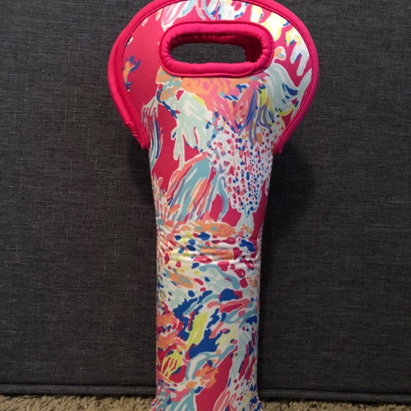 NWOT Lilly Pulitzer wine bottle holder - Picture 2 of 2